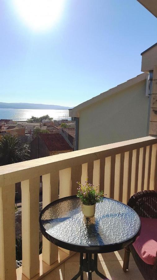 Apartments Angela Baska Voda Bilik gambar